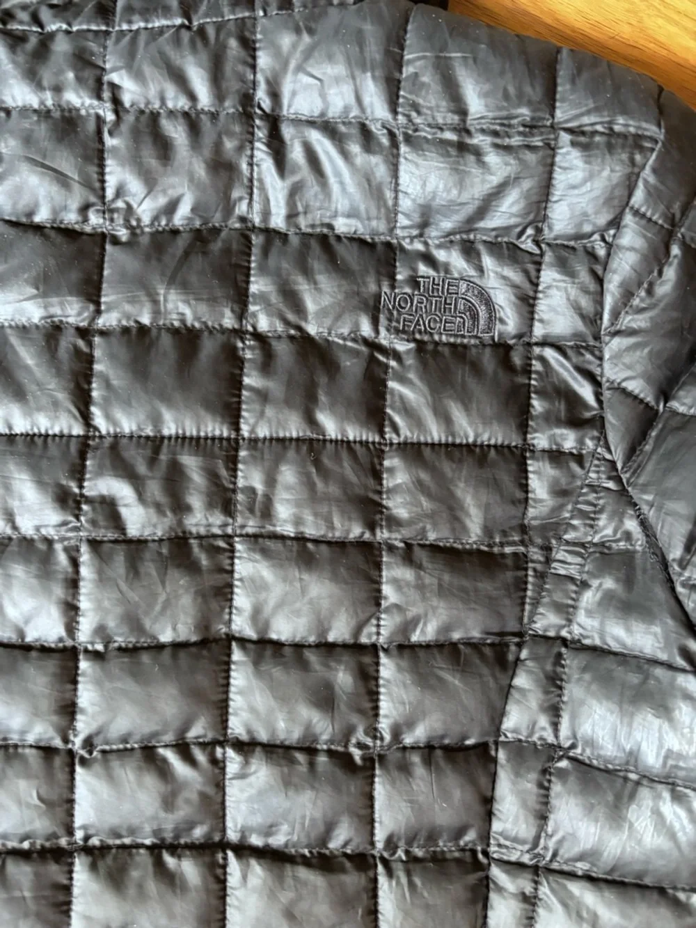 The North Face Thermaboll Women's Puffer Jacket - Picture 10 of 10
